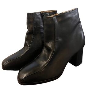 Women's Prima Royale Black Ankle Booties Size 9M